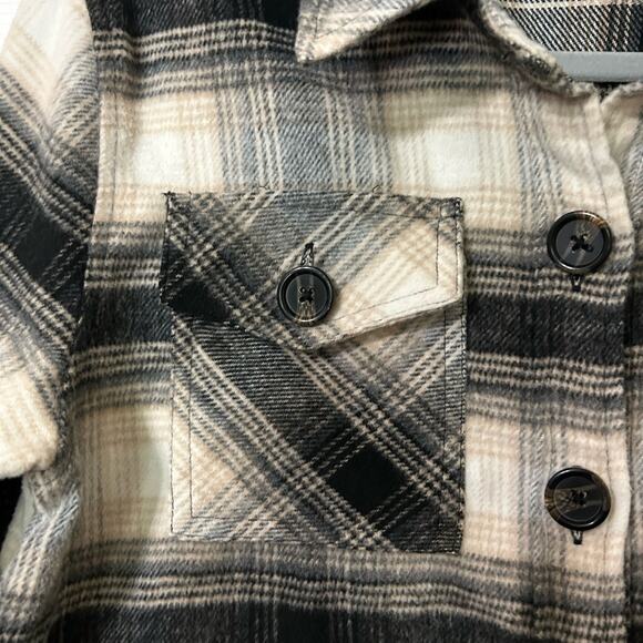 BB DAKOTA by STEVE MADDEN Plaid Flannel Boxy Shacket Size M - Picture 4 of 8